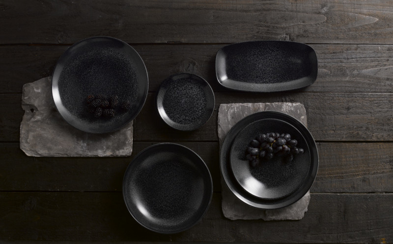 Assiette plate rond noir porcelaine vitrifiée Ø 26 cm Evo Origins Dudson