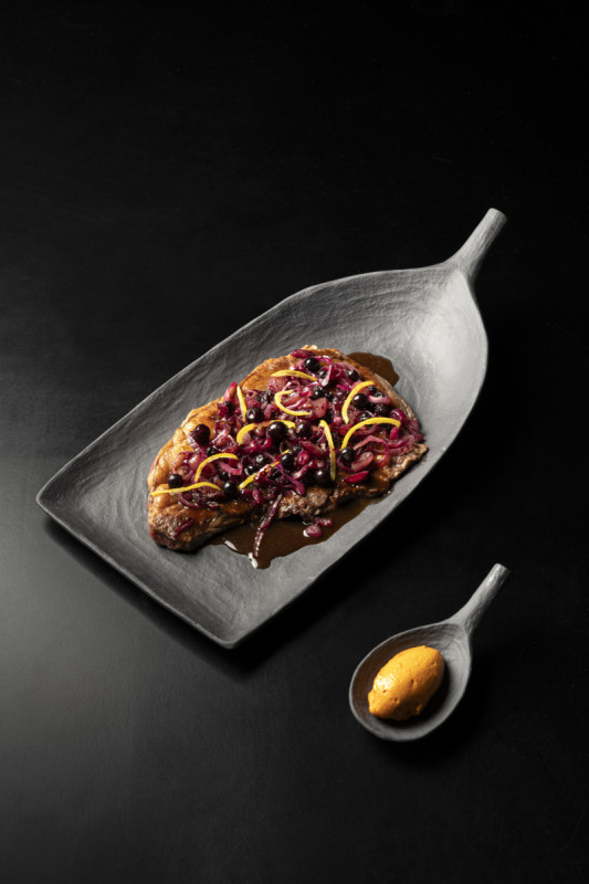 Palette porcelaine culinaire Noir brut 36x21x8,5 cm Yli Revol
